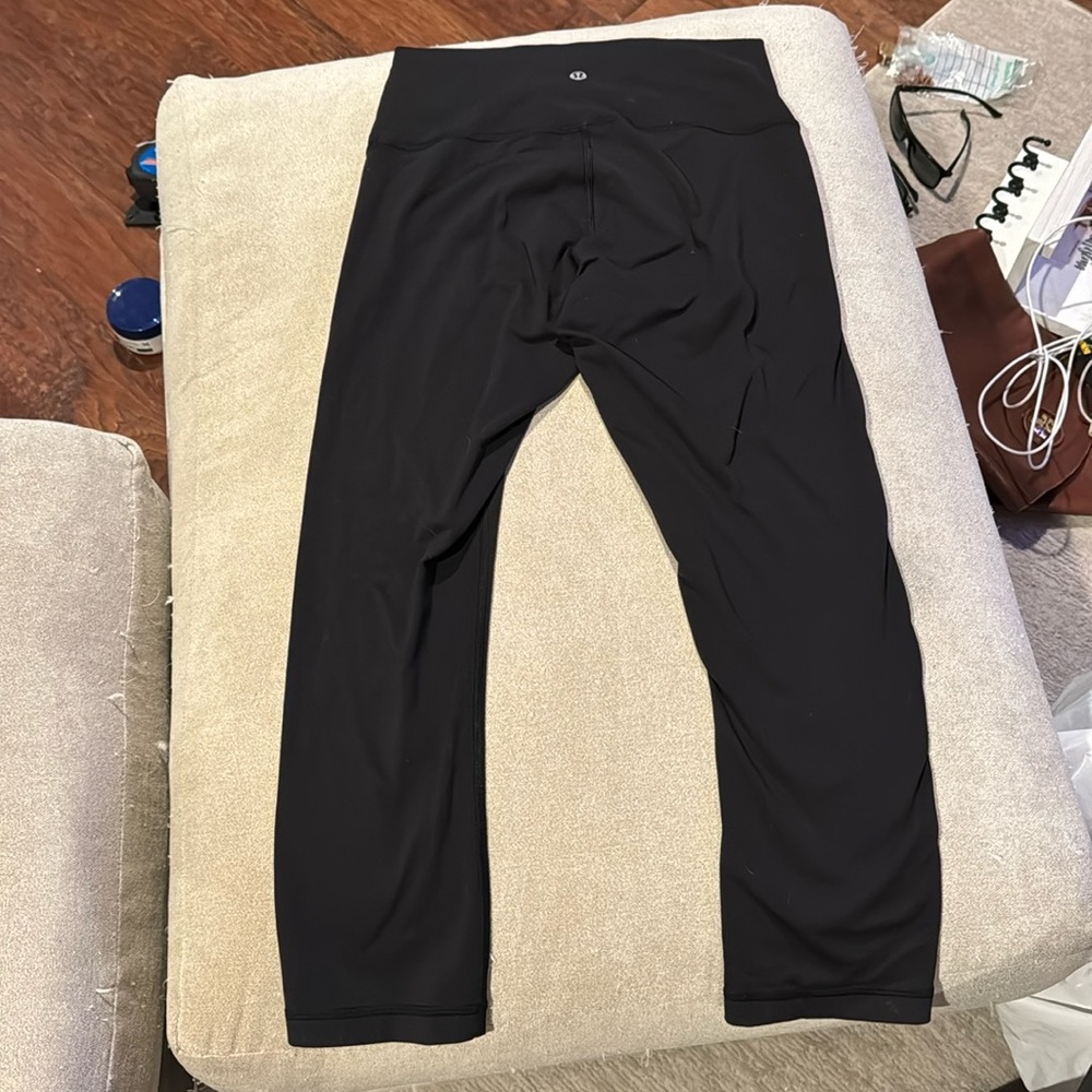 *Sold* Lululemon Cropped Leggings